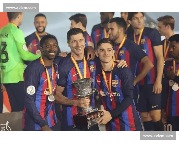 比利亚雷亚尔迎战巴塞罗那 展现西甲豪门对决的精彩瞬间